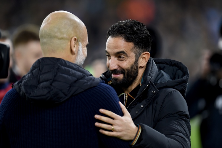 半斤八两？都笑话曼联😂曼城1胜2负比曼联还少1分 双方下轮交手