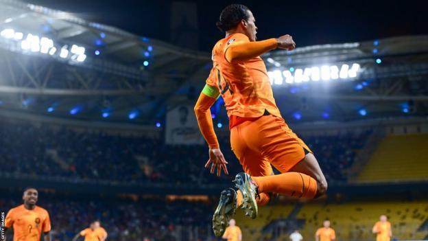 开云官方下载-科曼命硬，范戴克有种，但荷兰这进攻太辣眼睛了吧？